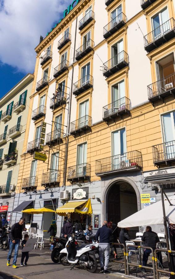 Glamour B&B Napoli Bagian luar foto